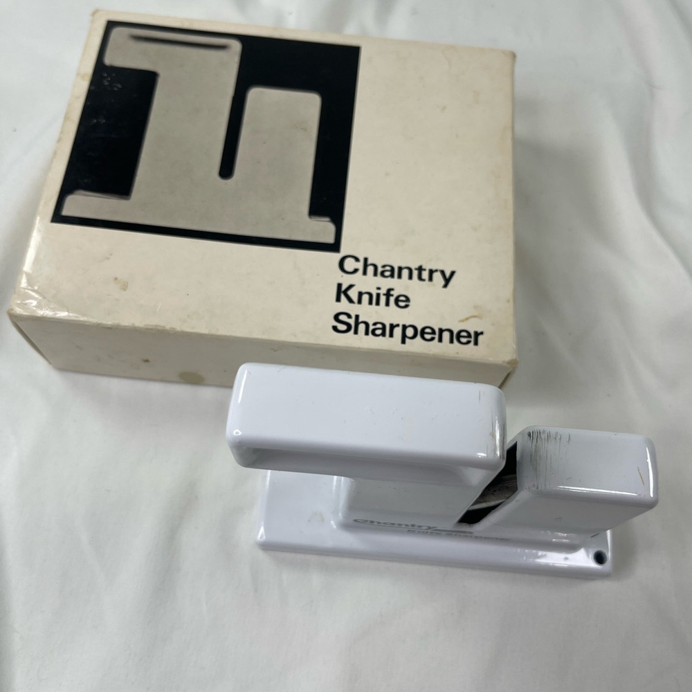 Vintage Chantry White Pull Thru Knife Sharpener